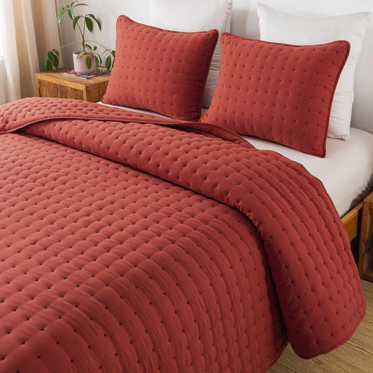 Burnt Orange King Size Quilt Bedding Sets with Pillow Shams, Red Lightweight Soft Bedspread Coverlet, Quilted Blanket Thin Comforter Bed Cover, All Season Summer Spring, 3 Pieces, 104x90 inches